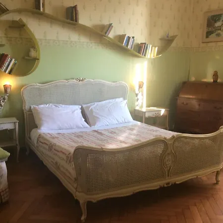 Fiera Del Mare Bed & Breakfast 2*