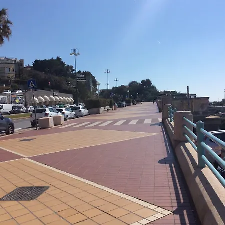 Bed and Breakfast Fiera Del Mare Γένοβα