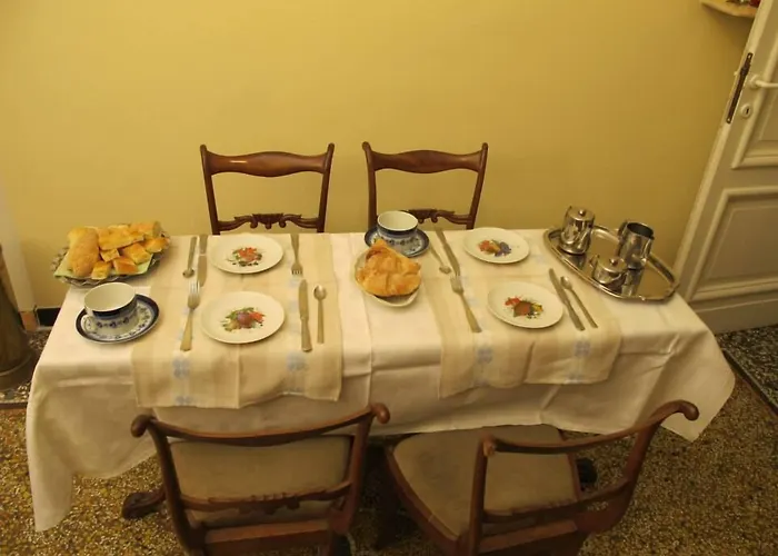 Fiera Del Mare Bed & Breakfast 2*