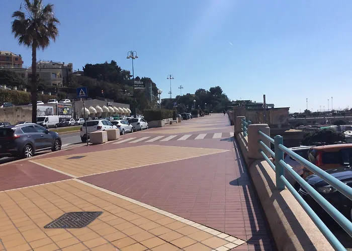 Bed & Breakfast Fiera Del Mare Genoa